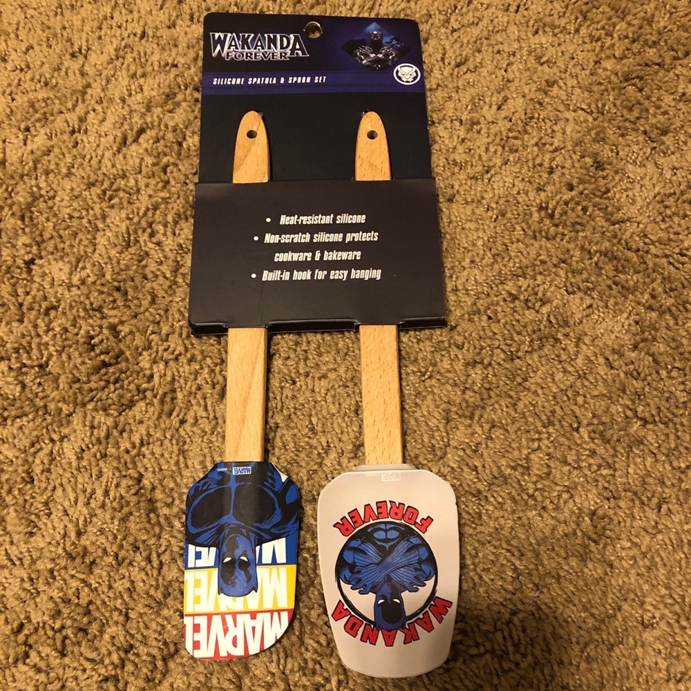 Marvel Wakanda Forever silicone spatula and spoon set